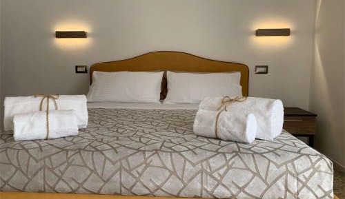Triple Room with Bath