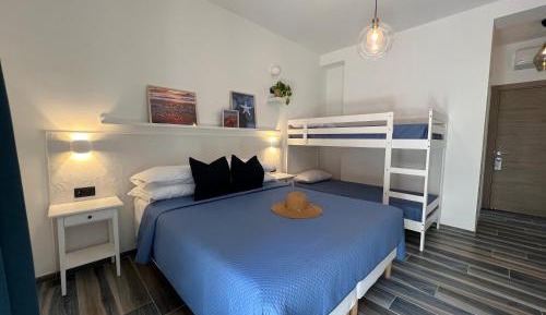 Quadruple Room with Sea View