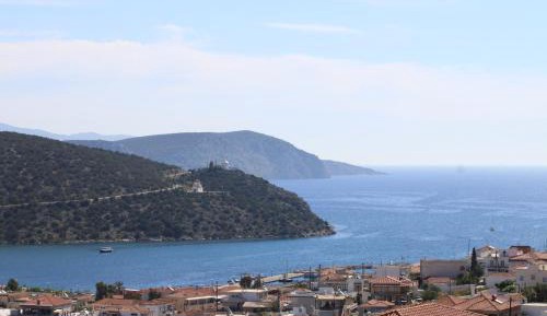 Two-Bedroom Apartment with Sea View