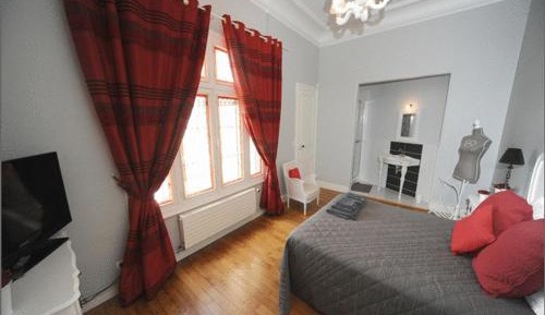 La Tourelle Family Room