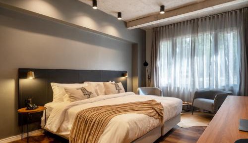 Superior King Room