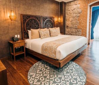 Queen Room