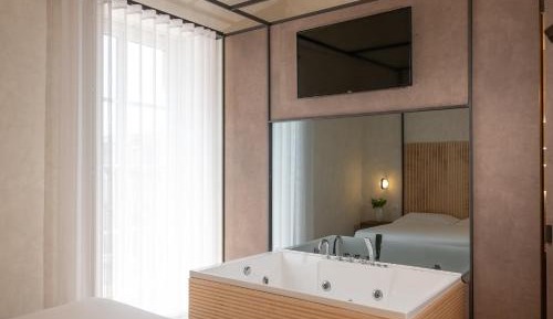 Quadruple Room with Bath