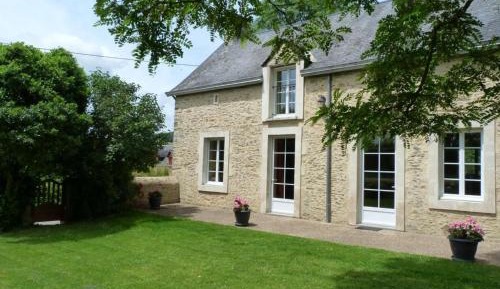 Holiday Home (8 Adults)
