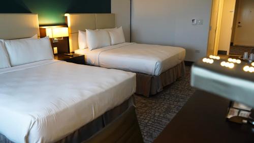 Deluxe Double Room, Two Queen Beds