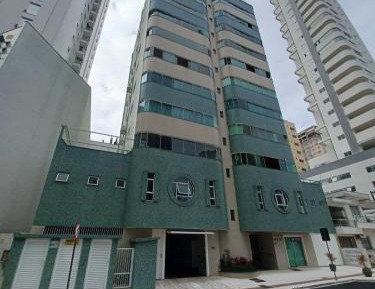 Three-Bedroom Apartment (8 Adults)