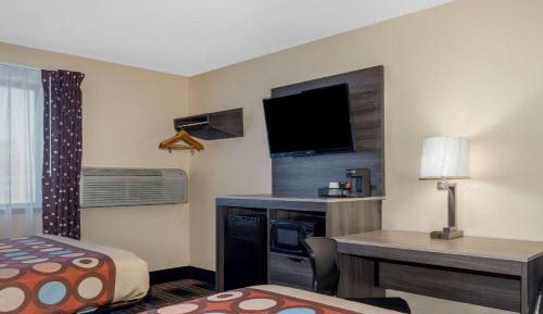 Queen Room with Two Queen Beds - Non-Smoking