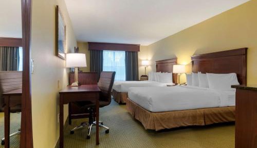 Queen Room with Two Queen Beds - Non-Smoking