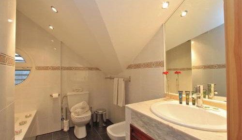 Superior Duplex Apartment (10 Adults)