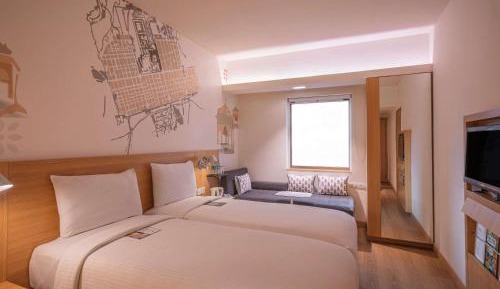Standard Queen Room With Extra Benefits