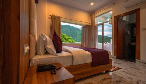Double Room with Mountain View