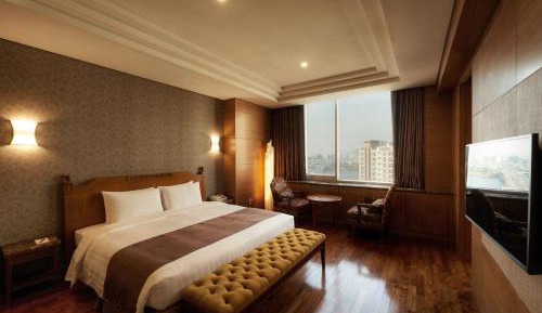 Staycation Offer - Foreigner Only - Suite (2 Adults)