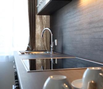 Apartment 6