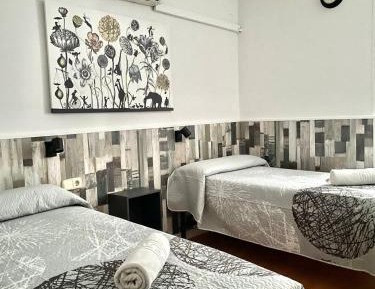 Double or Twin Room with Private Bathroom