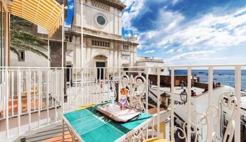 Large Studio with Sea View