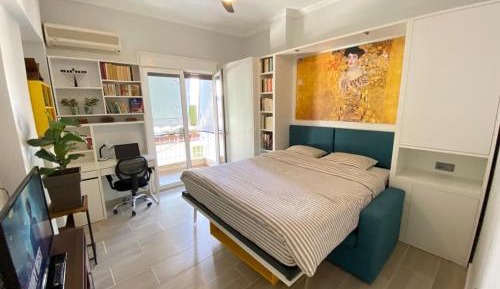 Deluxe Studio