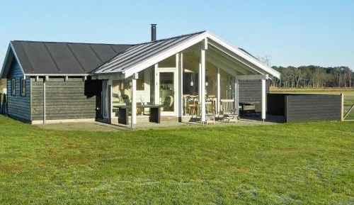 Three-Bedroom Holiday Home 