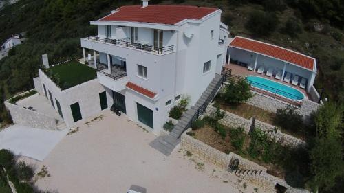 Villa with Sea View