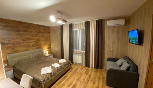 Suite with Pool View