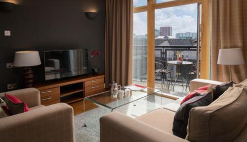 Superior One - Bedroom Apartment with Balcony