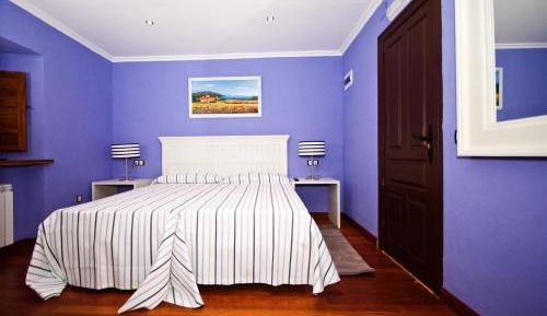 Twin Room with Private Bathroom