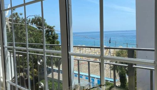 Studio with Sea View (2 Adults)