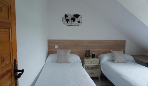 Twin Room with Private Bathroom