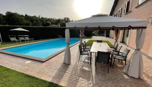 Four-Bedroom Holiday Home