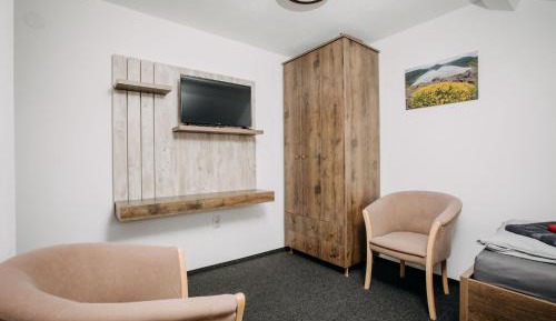 Triple Room with Bathroom