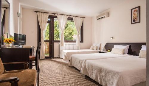 Comfort Triple Room
