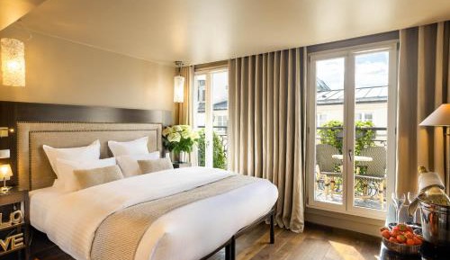 Junior Suite with Balcony