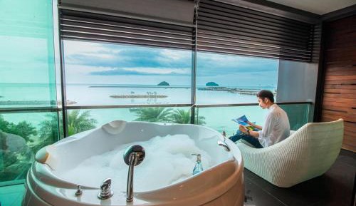 Deluxe Double Room with Sea View