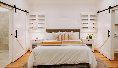 Deluxe King Suite