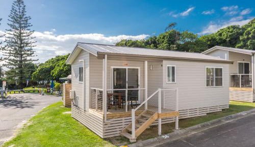 Superior Villa with Deluxe Beach Cabin - 2bedroom