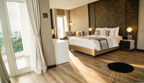 Premier King Room