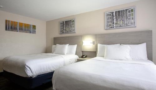 Standard Queen Room with Two Queen Beds