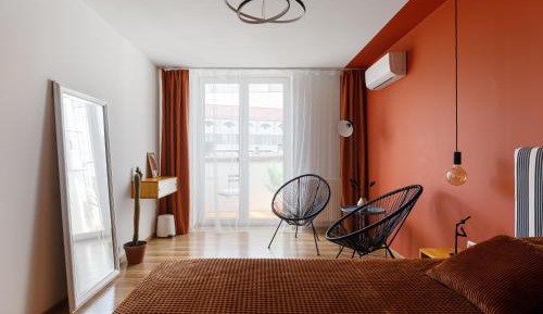Apartment With Shared Bathroom