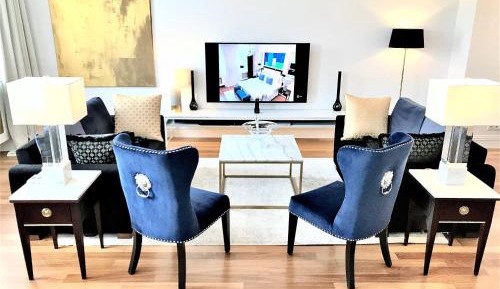 Luxury Presidential Suite with Main Market Square View