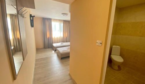 Twin Room with Private Bathroom