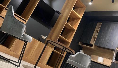 Deluxe Studio