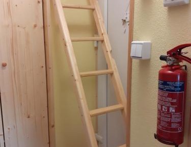 Studio - Split Level