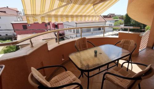 Apartment with Balcony
