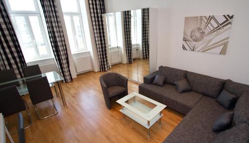 One-Bedroom Apartment (Top 13)