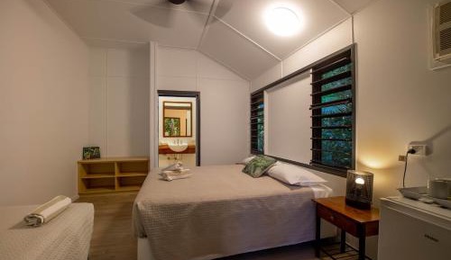 Deluxe Studio