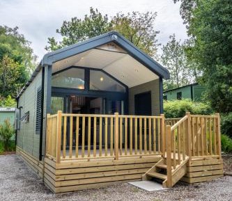 S-Pod Escape Pod with Balcony  