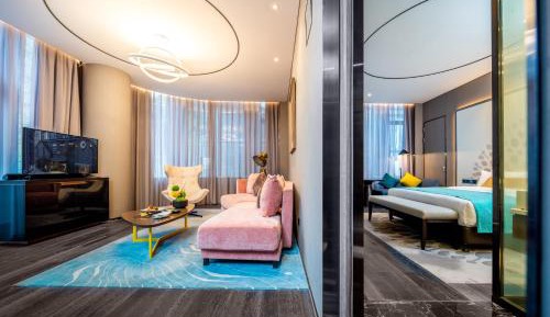 Glam Suite