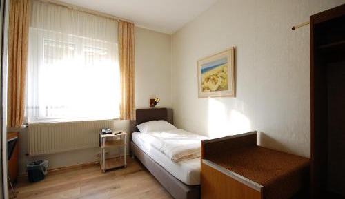 Single Room with Private Bathroom