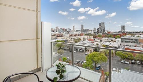 Superior One-Bedroom Apartment