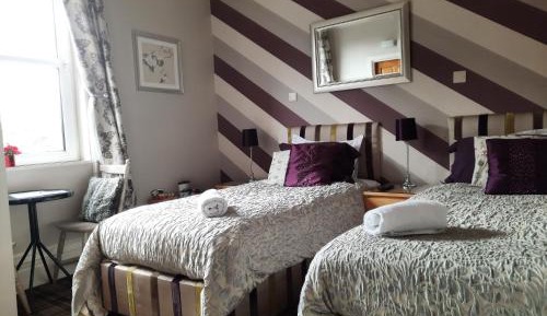 Standard Twin Room with Garden View