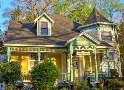 Shawn Patrick at Daffodil Cottage